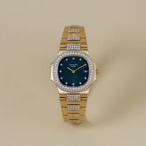 Patek Philippe Nautilus 4700/5