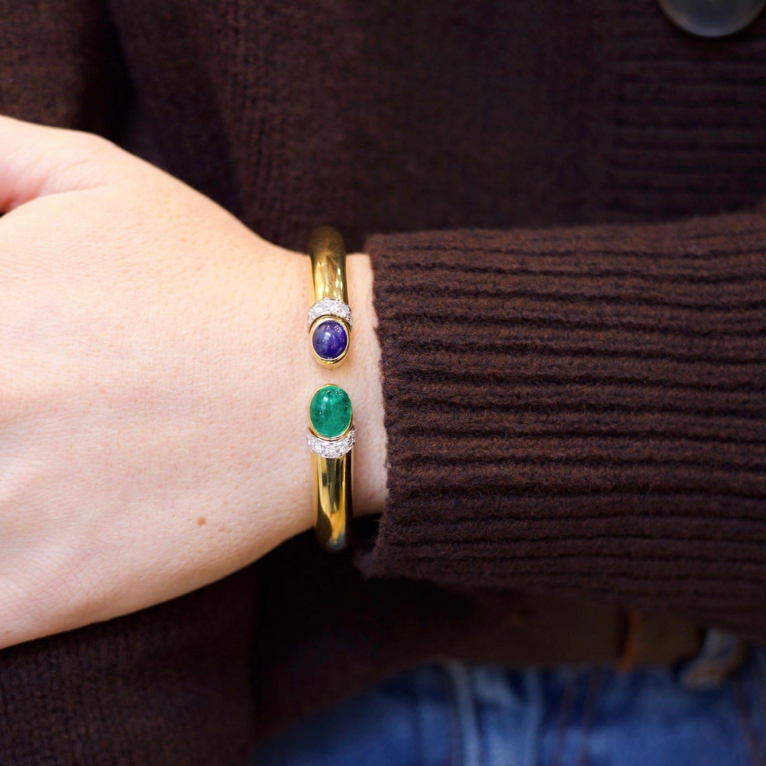 Vintage David Webb Emerald and Sapphire Cabochon Bracelet