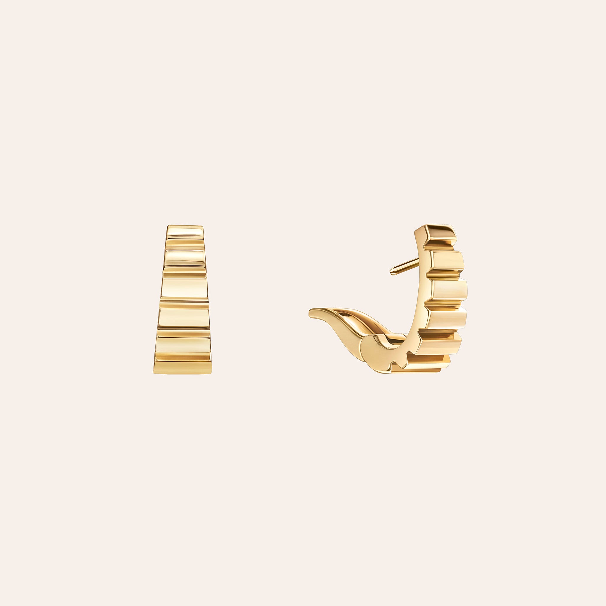 Āzlee Escalier Small Hoop Earrings in 18k yellow gold, side profile revealing graduating ridged construction and omega back closure.