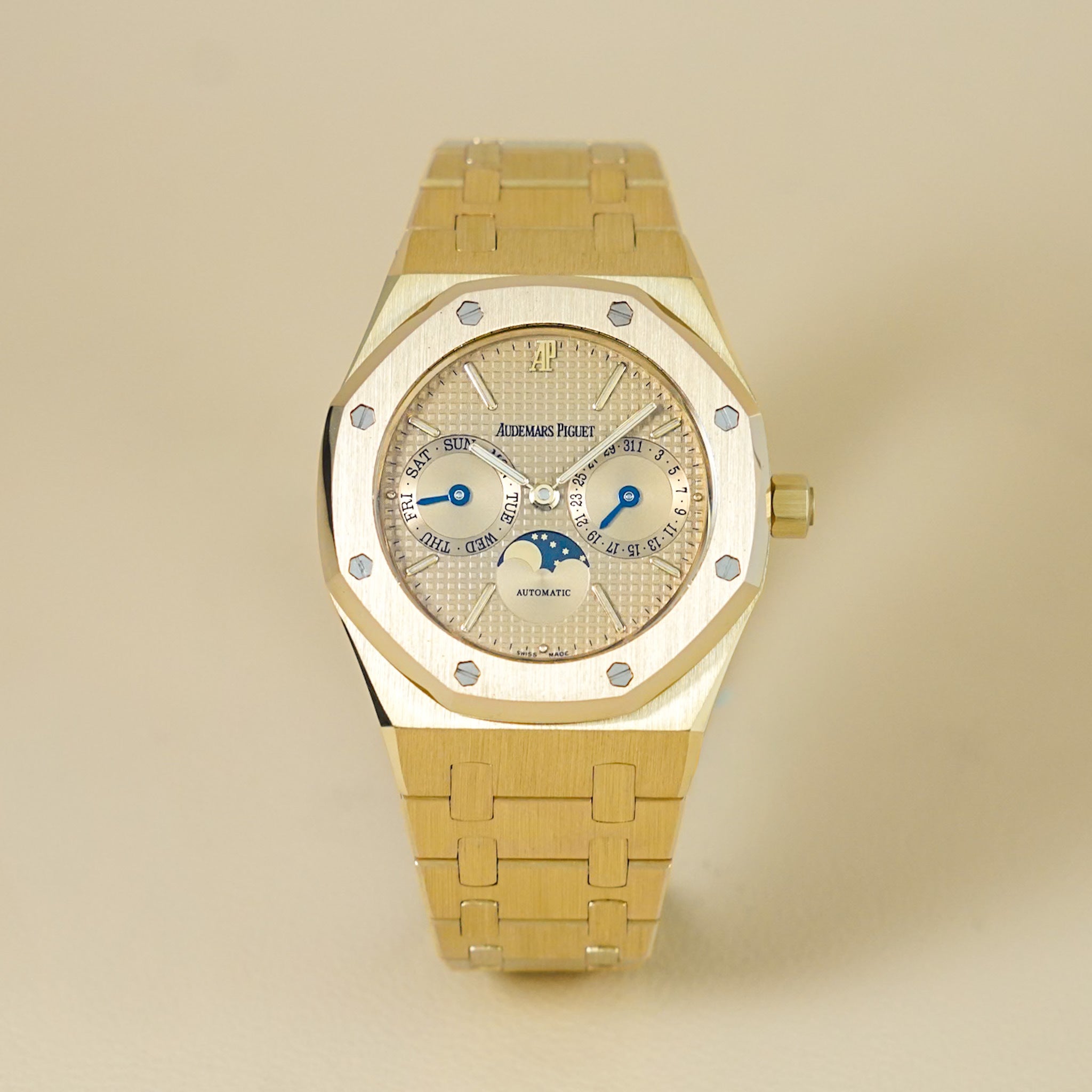 Audemars Piguet Royal Oak Day-Date Moonphase 25594BA.OO.0789BA.02