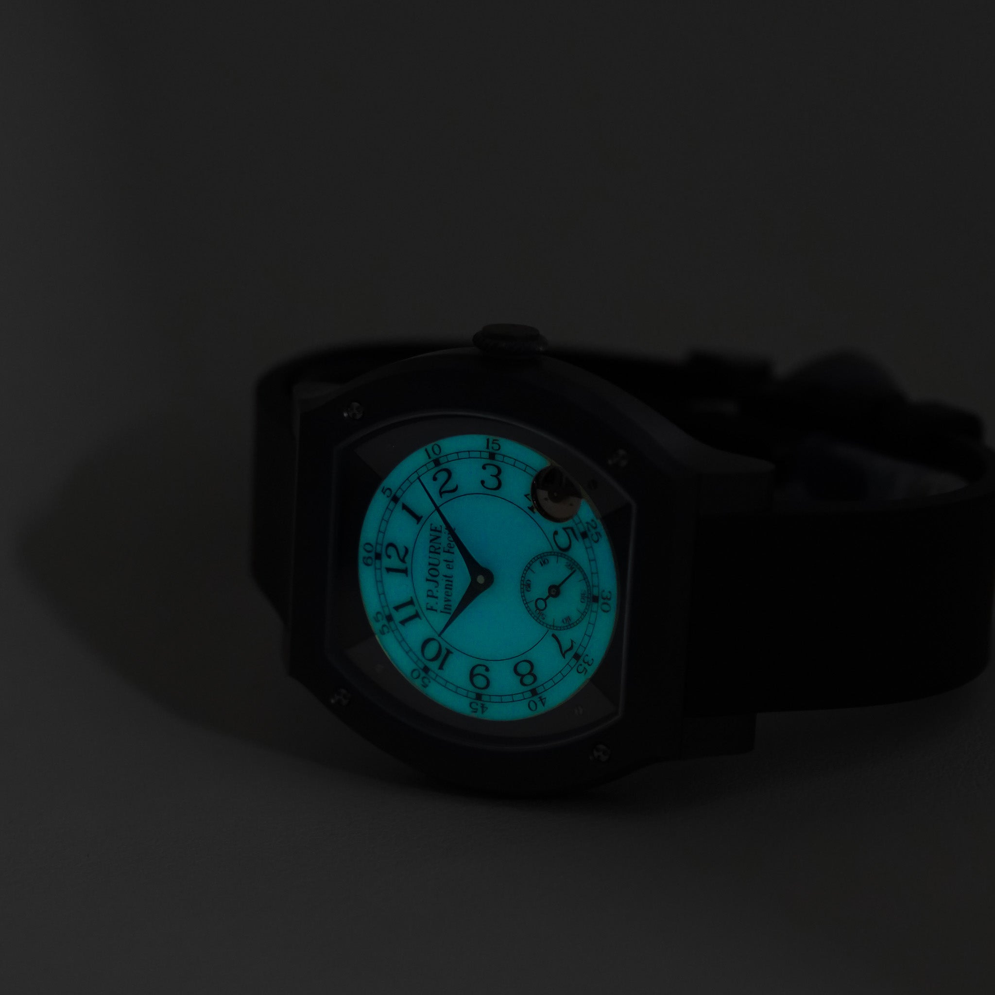 F.P.Journe Elegante in darkness with an illuminated dial