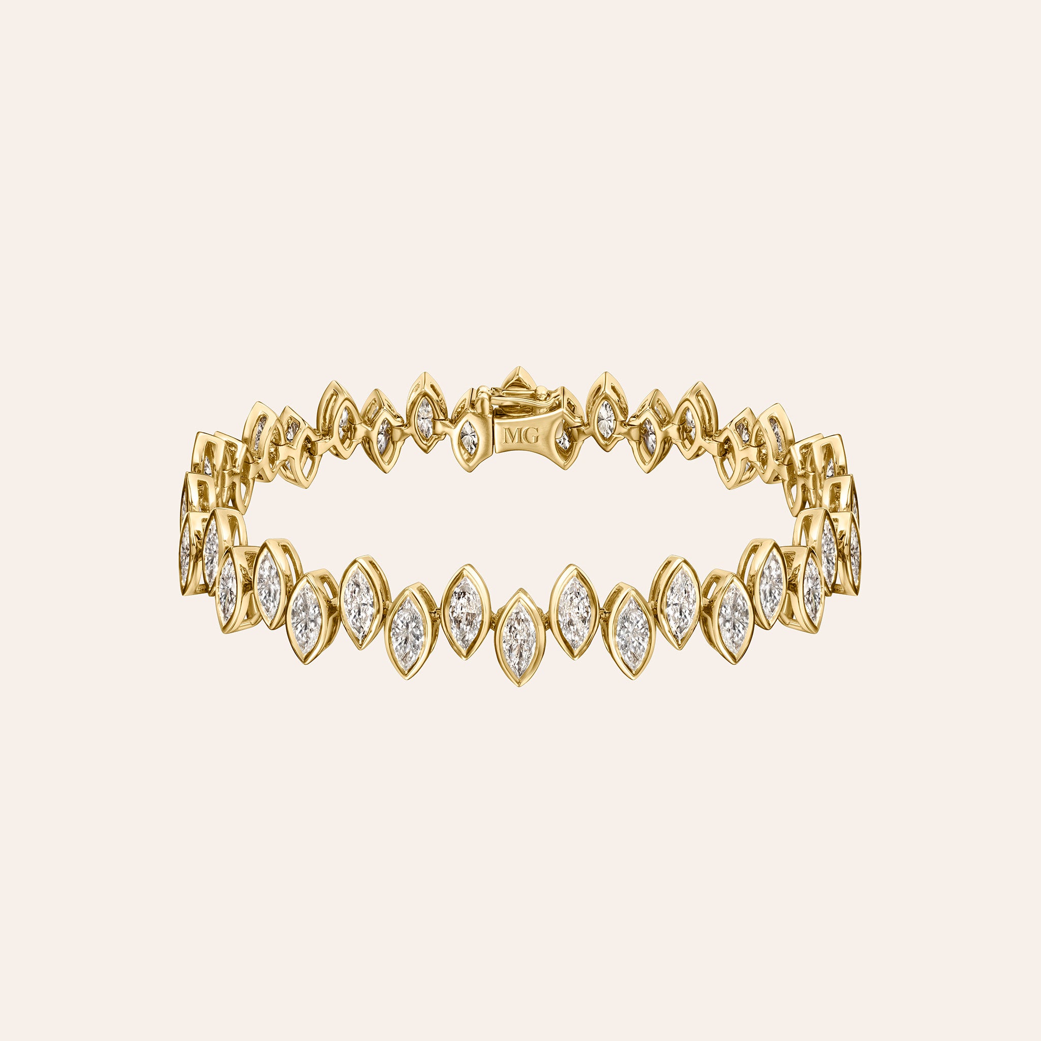 Ferra bracelet in 18K yellow gold with bezel-set marquise diamonds, 9.00 total carats.