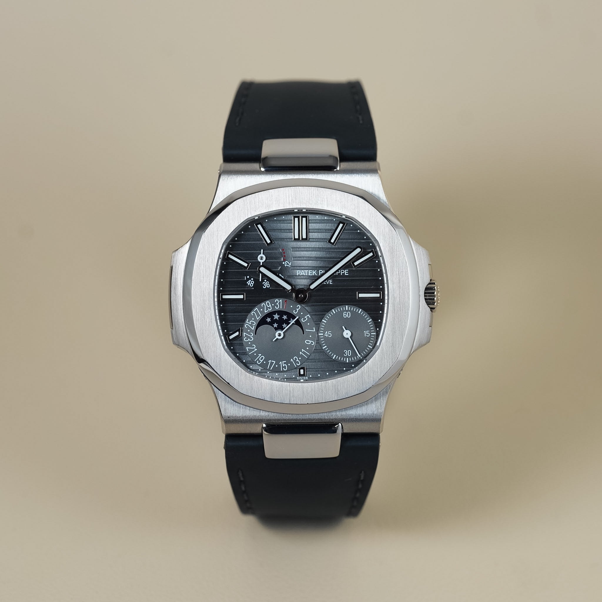 Patek Philippe Nautilus 5712G-001