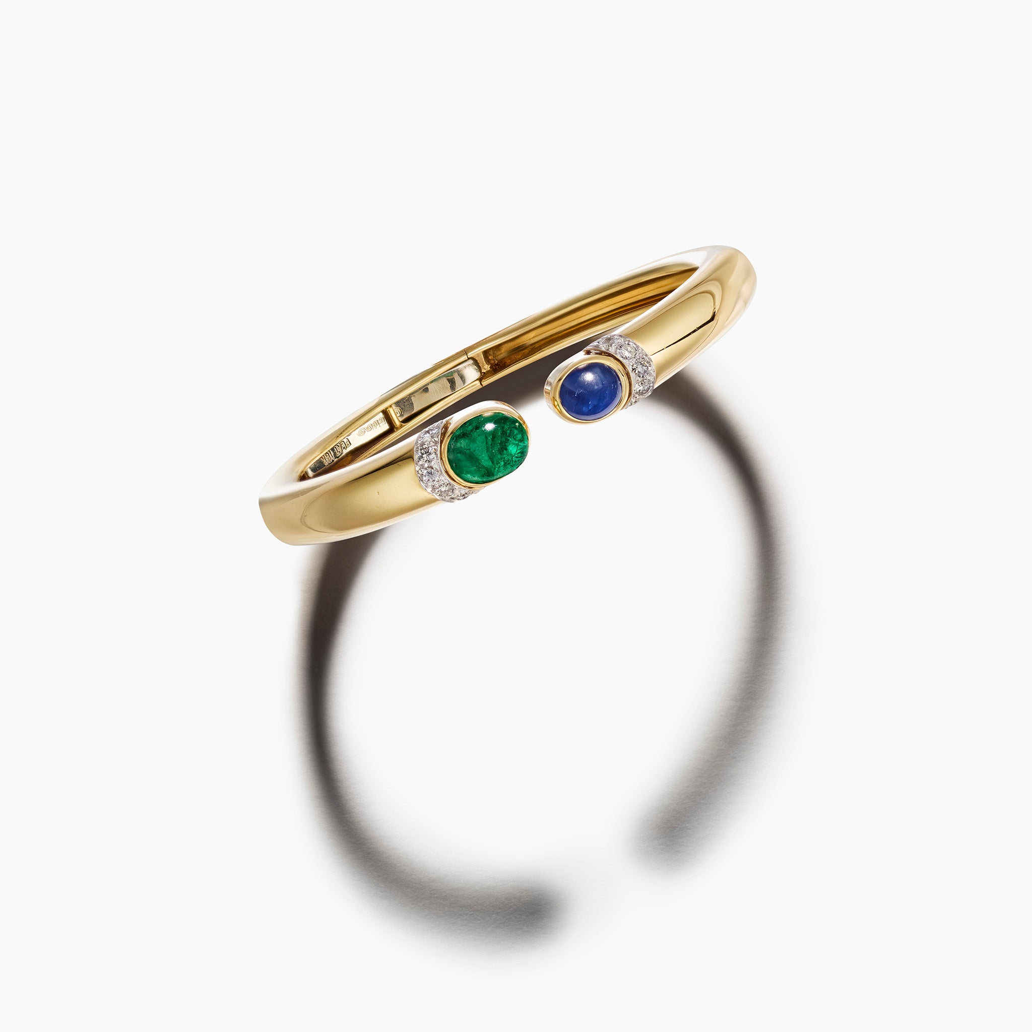 Vintage David Webb Emerald and Sapphire Cabochon Bracelet