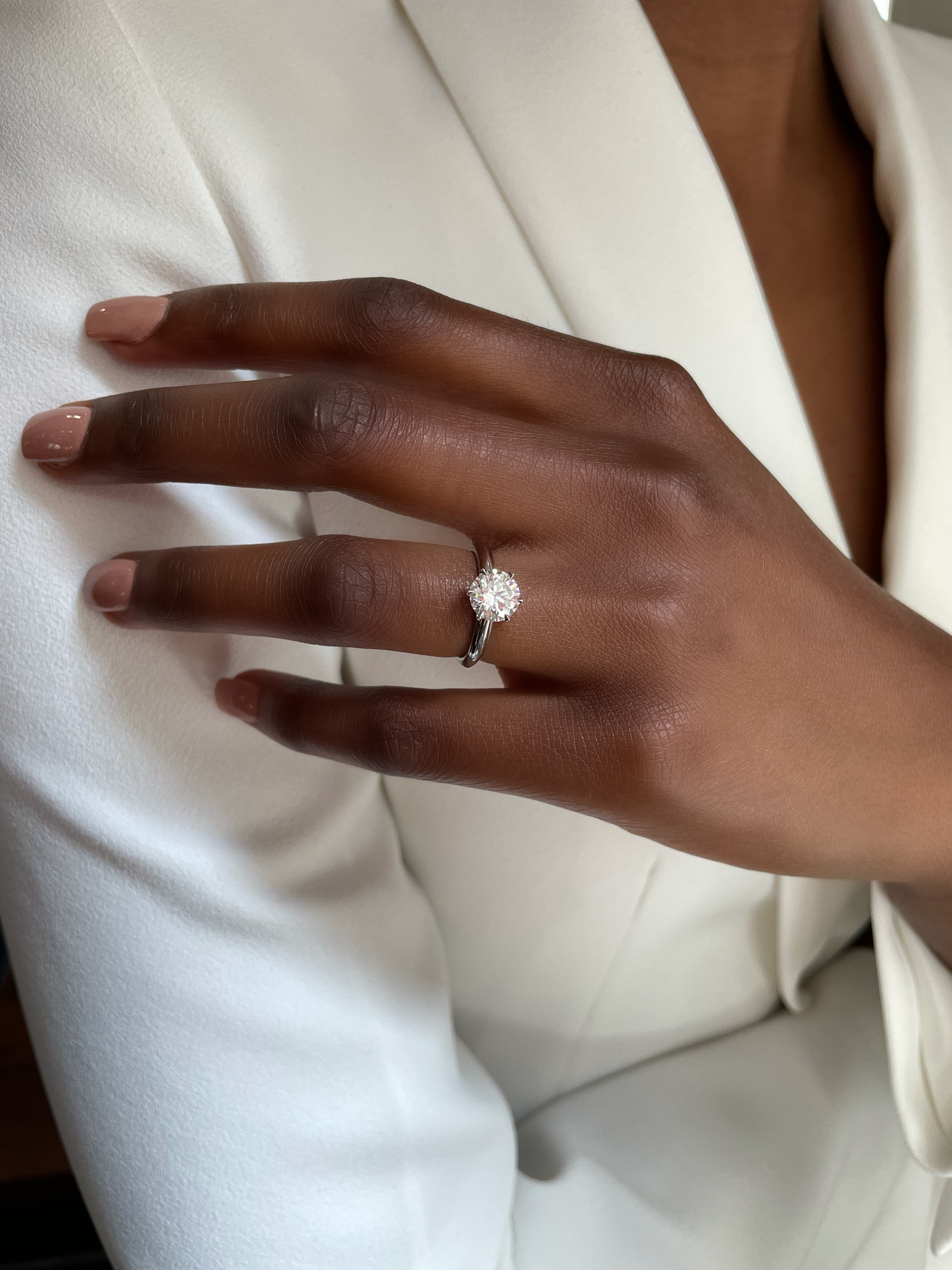 Round brilliant cut engagement 2025 rings